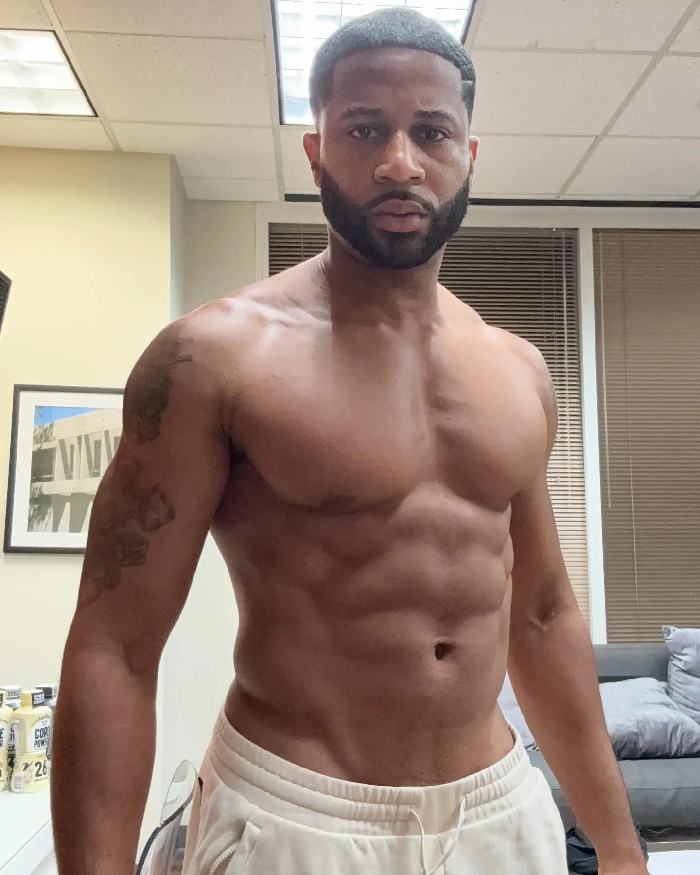 Devale Ellis Goes No-Filter With New Fitness Routine Devale Ellis goes filter-free with diet overhaul: weight training, sprints, jumps no sugar