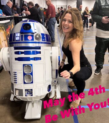 Dina Meyer Clarifies Photo Timing With Witty Disclaimer