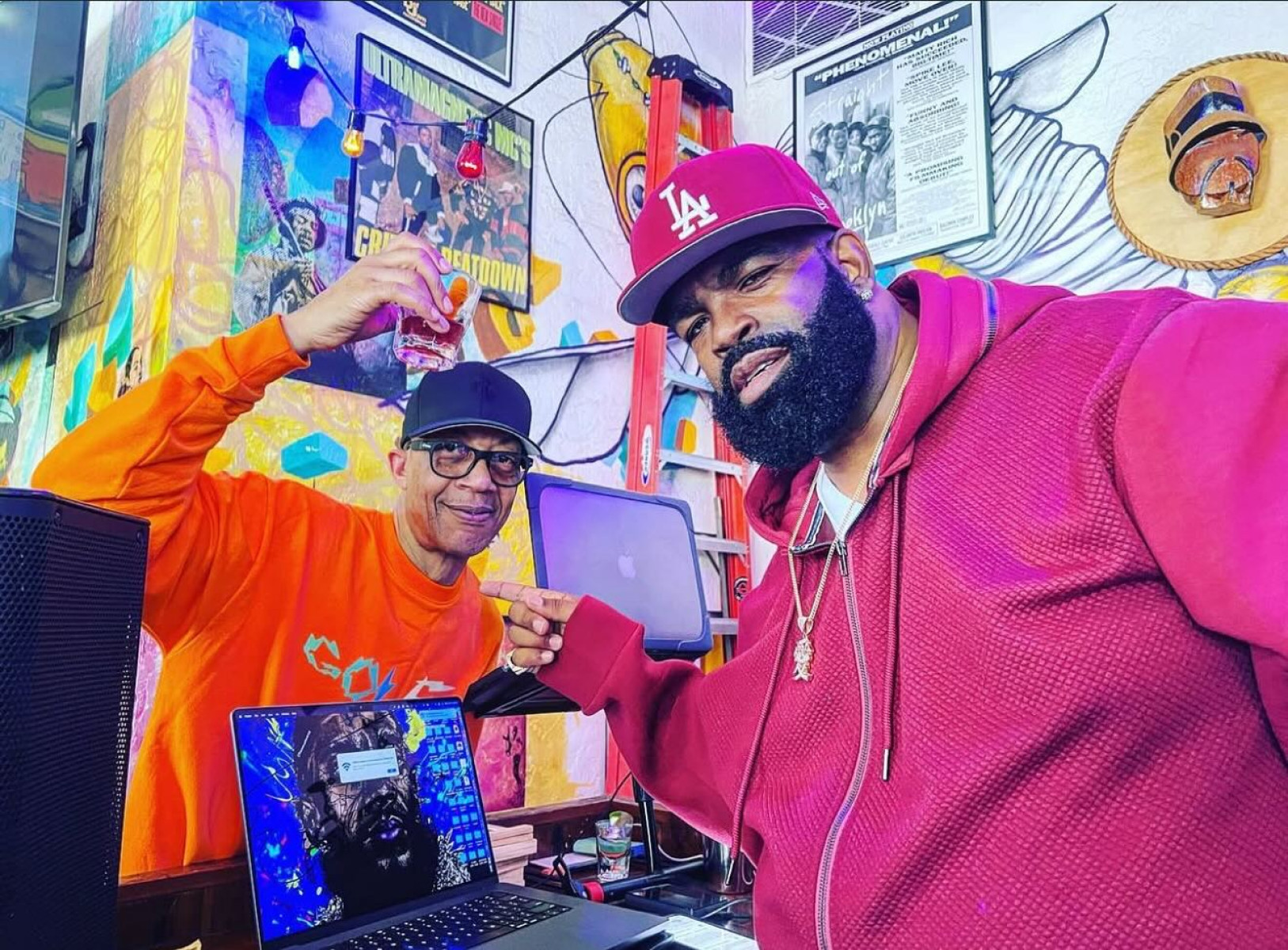 DJ Pooh Enjoys Time at EscalakTown With DJ Battlecat DJ Pooh chills with his bro at EscalakTown, spinning the 1’s & 2’s for high energy fun!!!