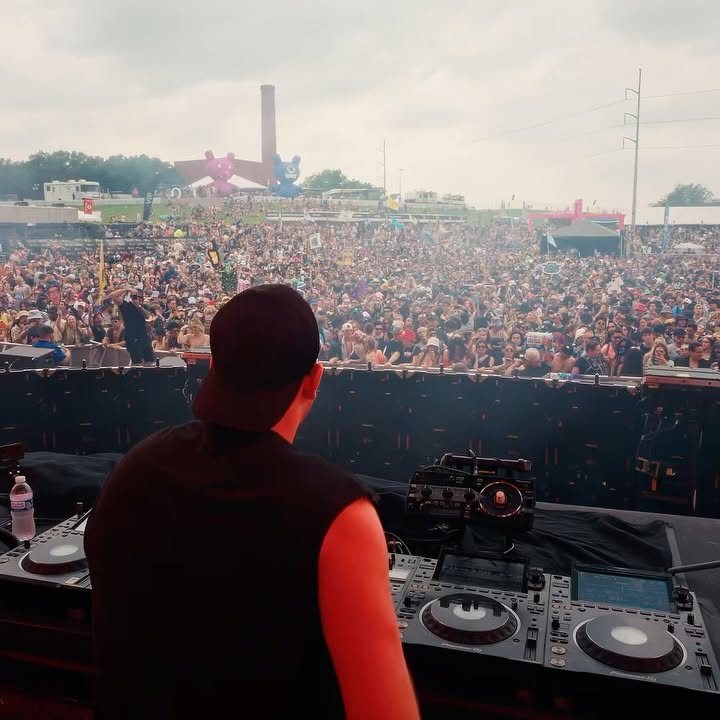 Dr. Fresch Drops Full Ubbidubbi Set on YouTube