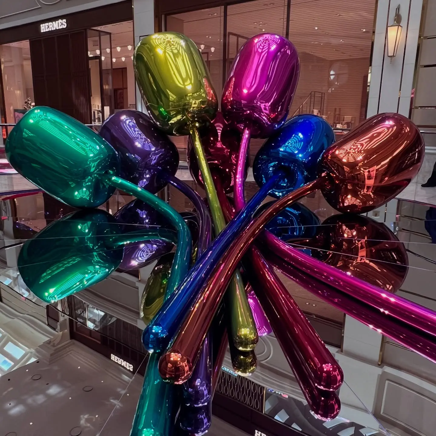 Dusty Ray Bottoms Celebrates Love & Tech in Vegas