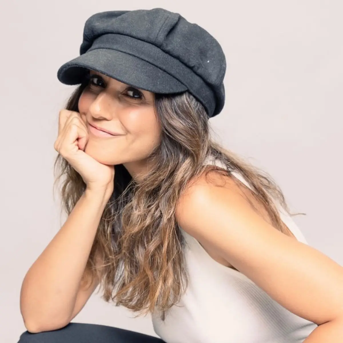 Emmanuelle Chriqui Spreads Friday Positivity Actress Emmanuelle Chriqui sends an uplifting Friday message of gratitude and joy!! -Now!!