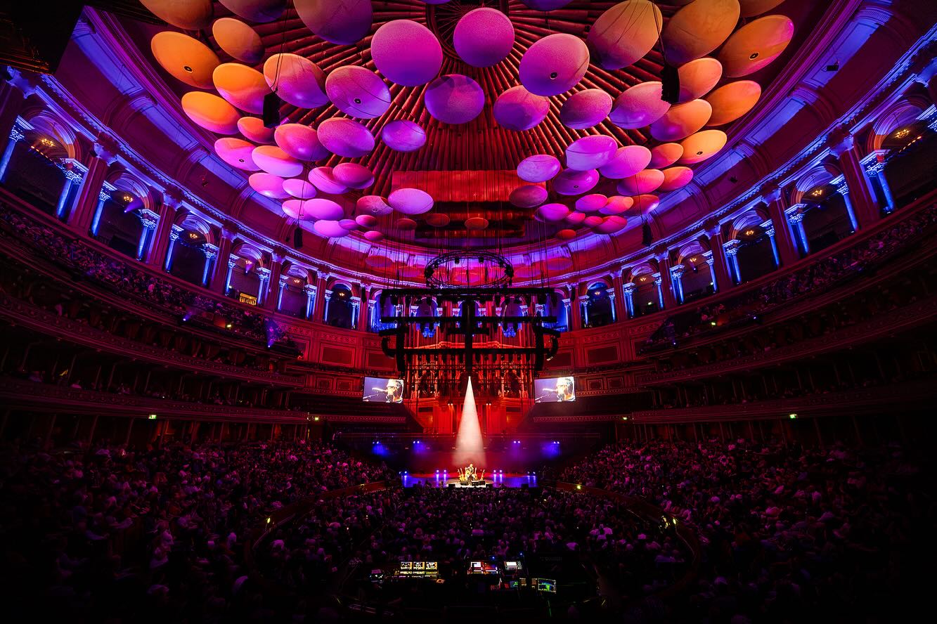 Eric Church Shines At Royal Albert Hall