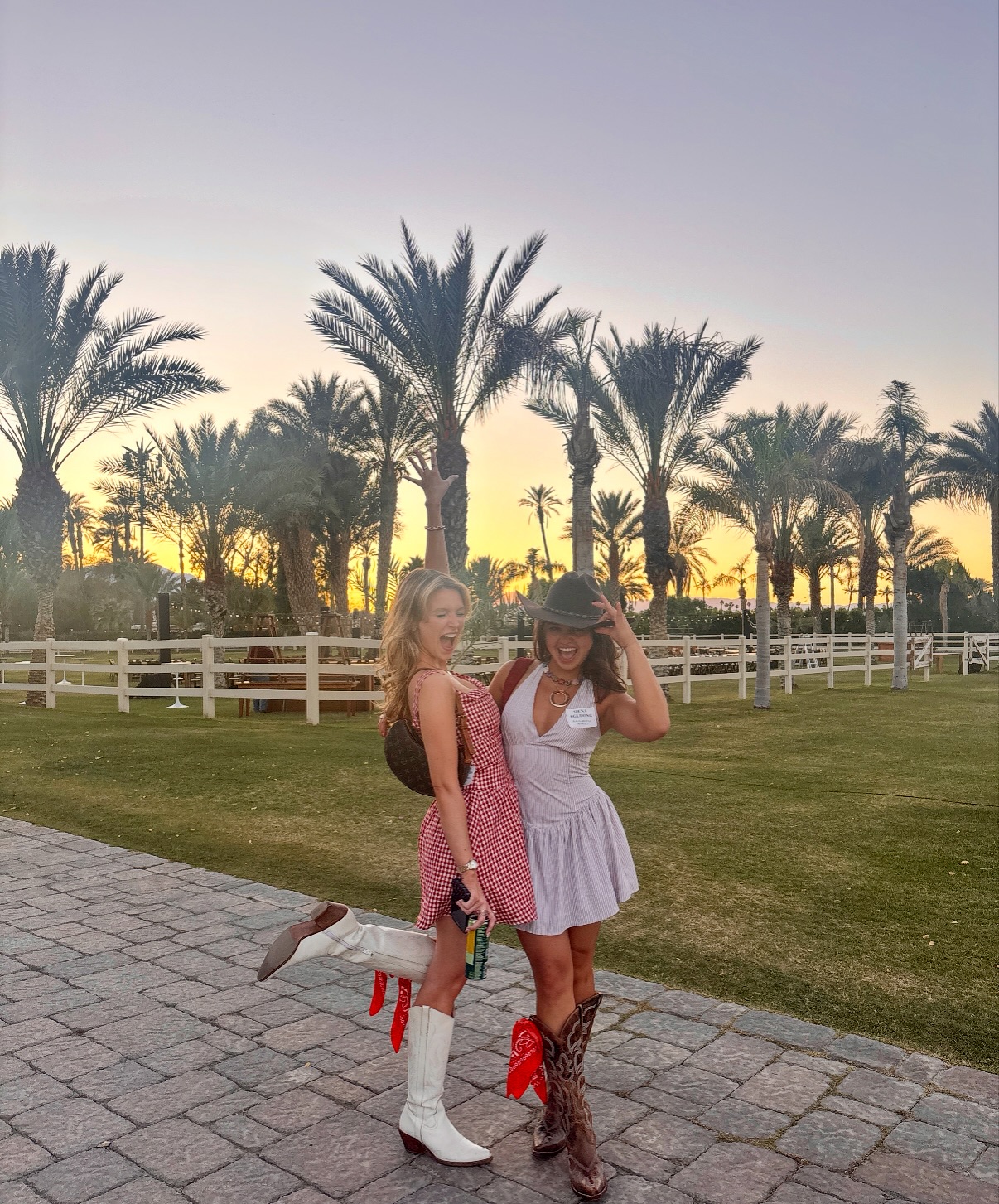 Fallin’ Head Over Boots: Madison Thompson’s Bold Look Madison Thompson effortlessly dazzles with meticulously styled boots capturing trends.