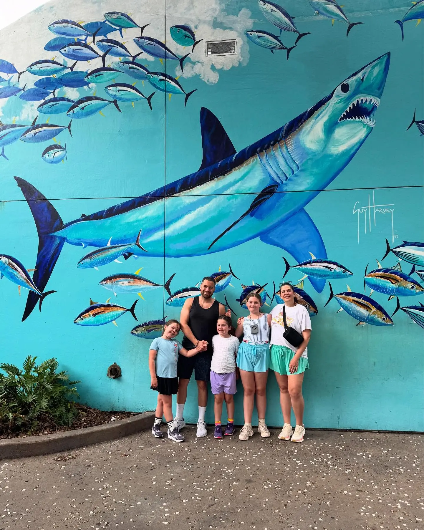 Hillary Scott Enjoys A Memorable Family Baby Moon at SeaWorld Orlando Before Baby’s Arrival