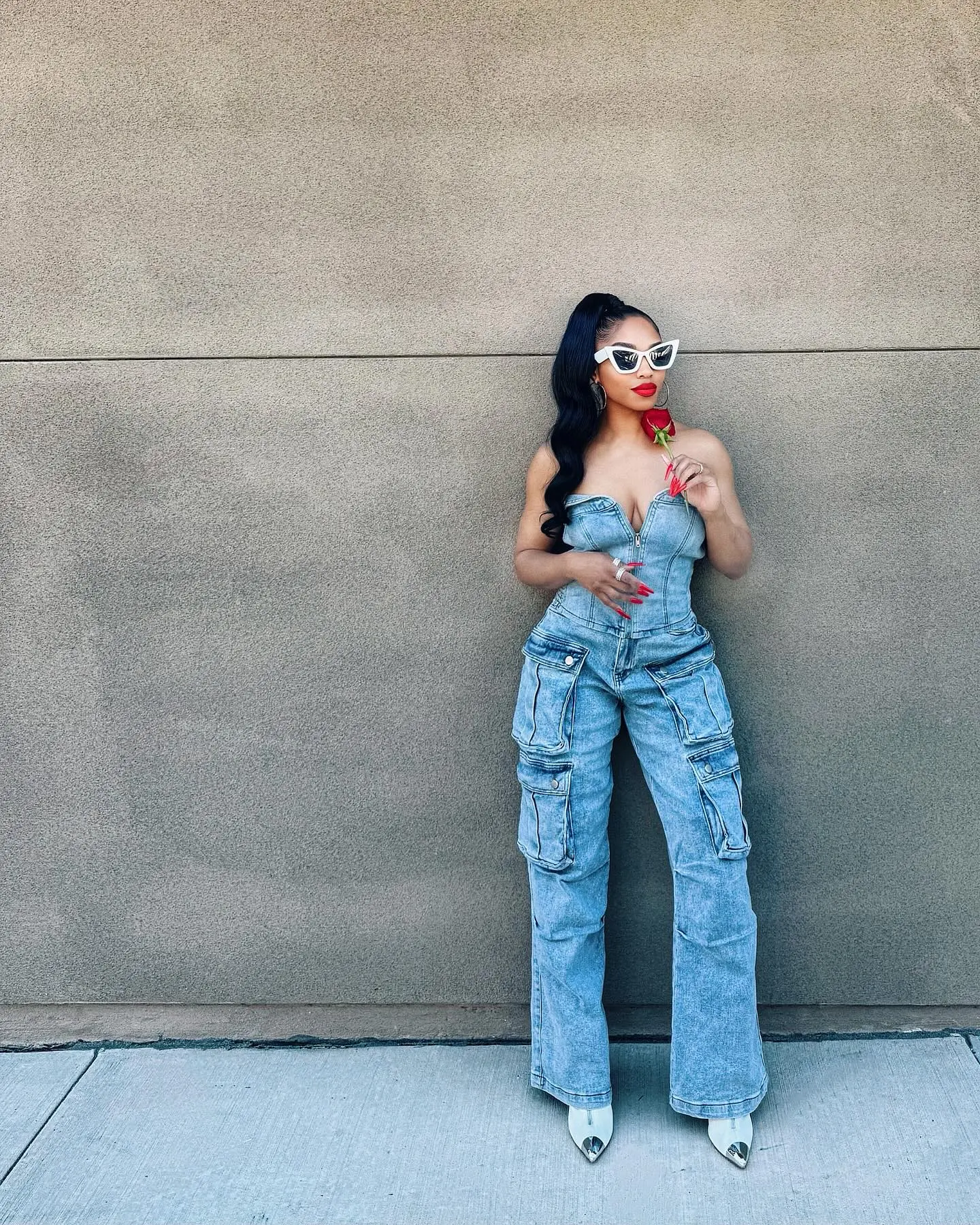 Brooke Valentine's stylish showcase of denim inspires fans with modern comfort elegance.