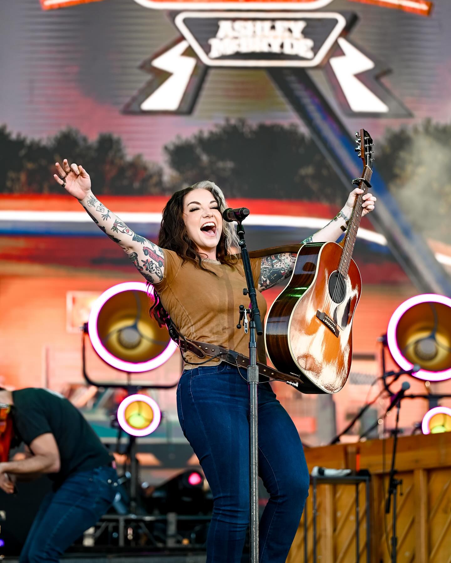Festival Season Brings Country Thunder Vibes
