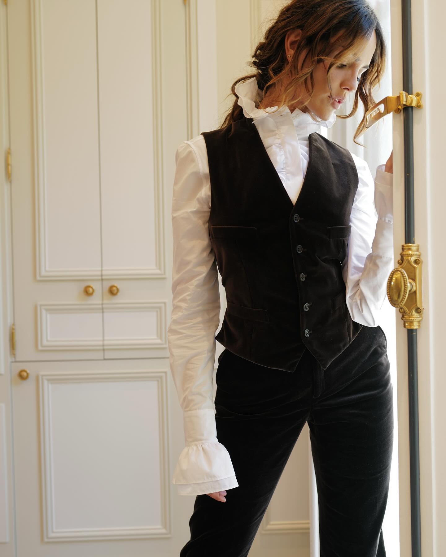 Fountain Of Youth Paris Debut Embarking on a chic journey in Paris, Eiza Gonzalez ignites streaming’s new hit in style!!