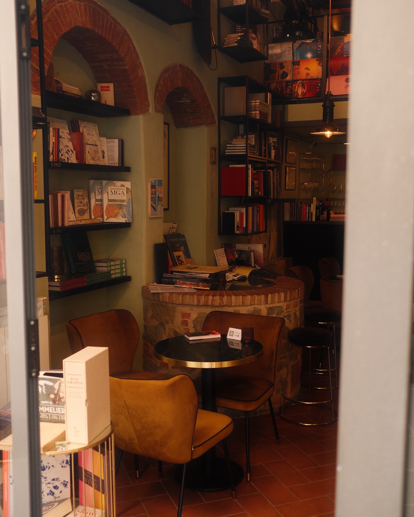 Gabriel Kunda Captures Timeless Moments In Firenze