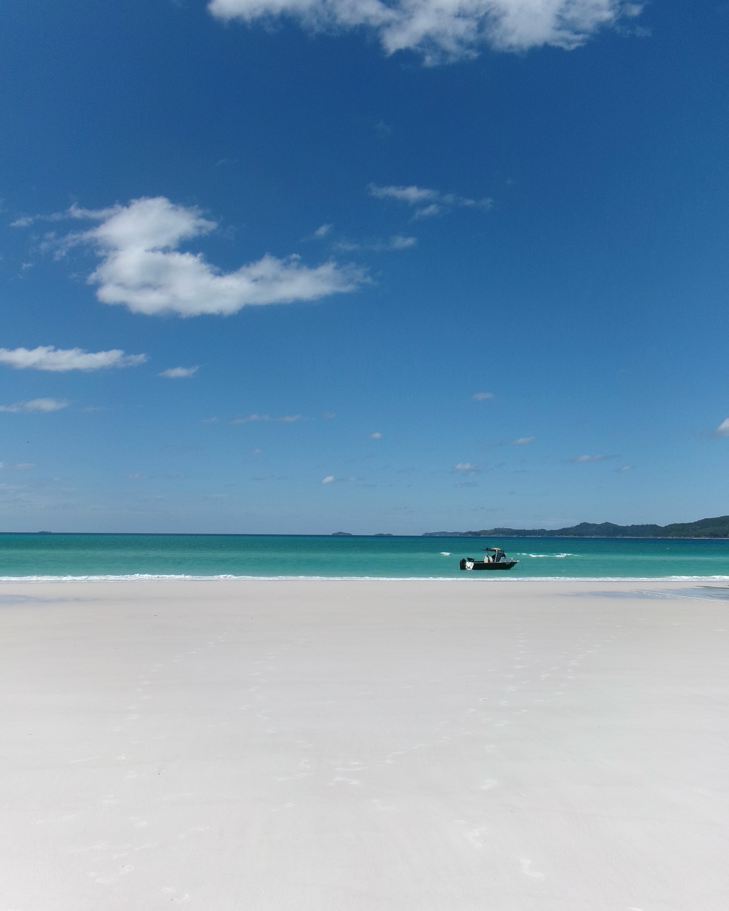 Gabriela Short Explores Australia’s Wonders on Epic Journey