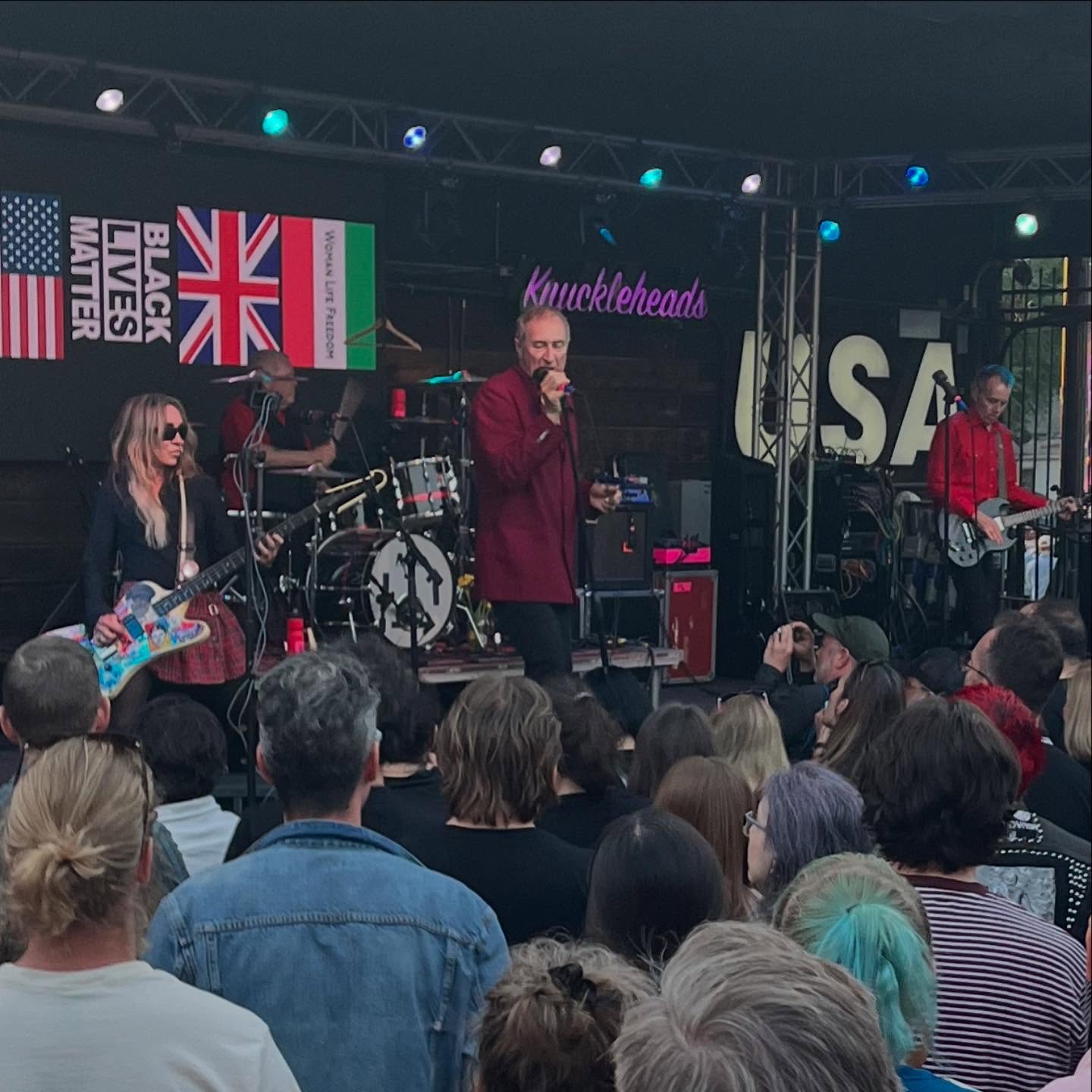 Gang Of Four Show Thrills Amid Drummer’s Injury