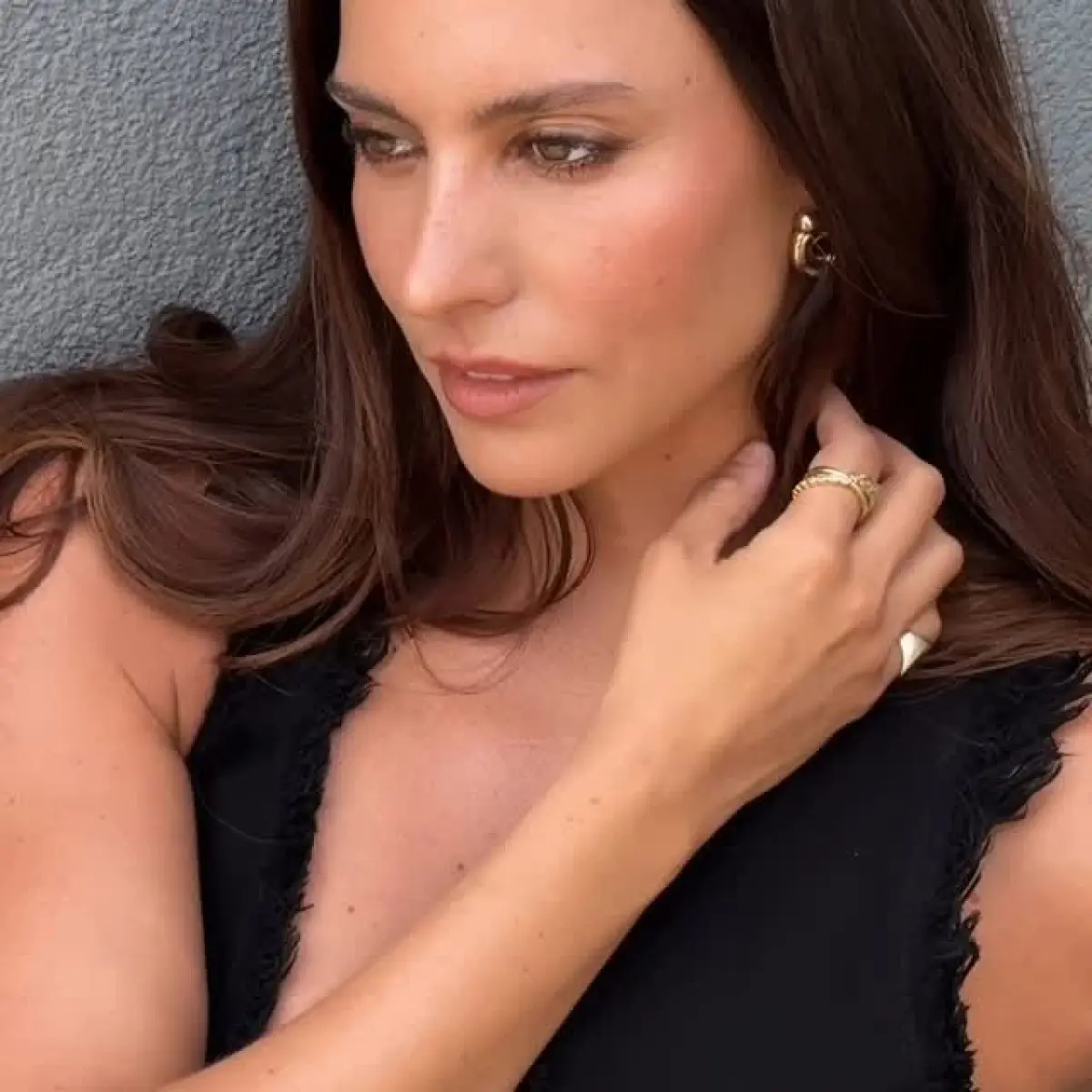 Genesis Rodriguez Unveils Nueva Yol Style and substance radiate as Genesis Rodriguez debuts her captivating 'Nueva Yol' post!!
