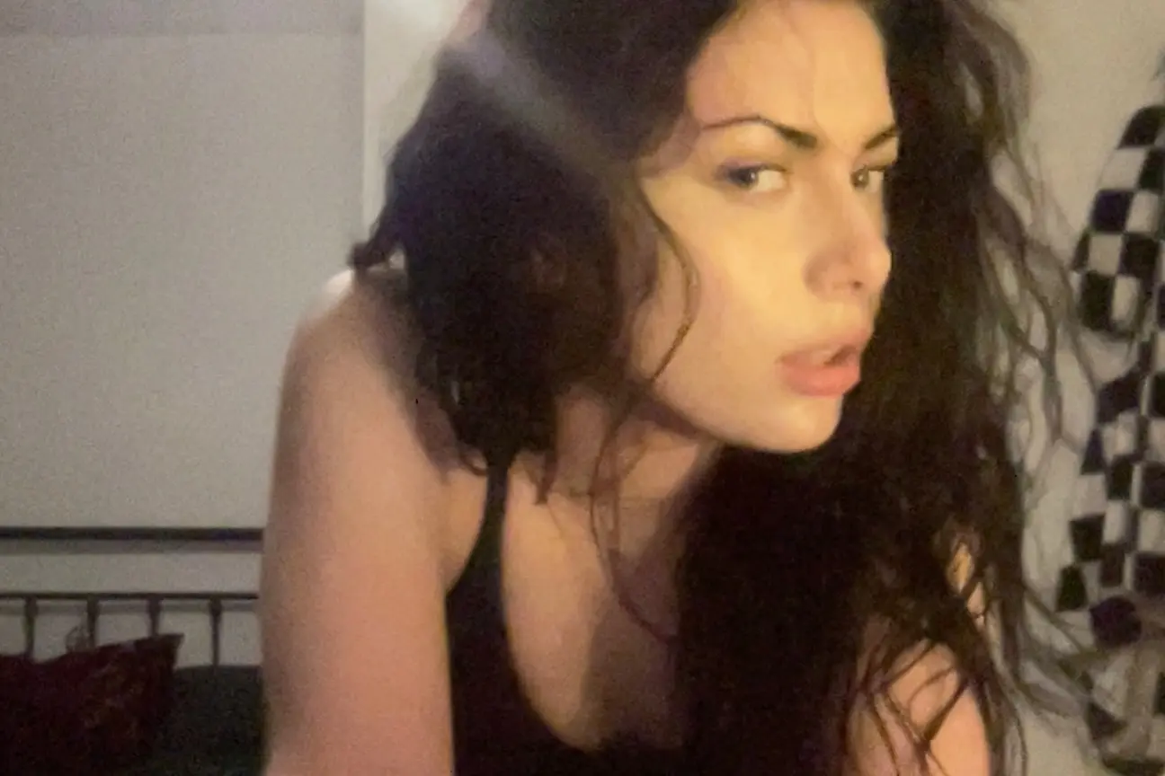 Georgia Twinn’s Dessert Mishap Sparks Social Media Sideshow