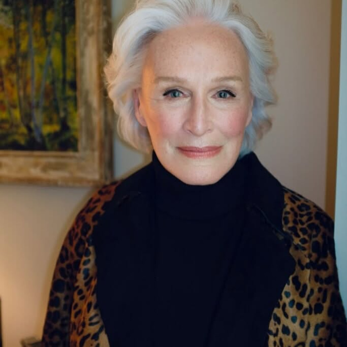 Glenn Close Applauds Nicole Scherzinger In Sunset Boulevard Backstage insight as veteran actress bonds with Nicole over fierce portrayal of Norma's!!