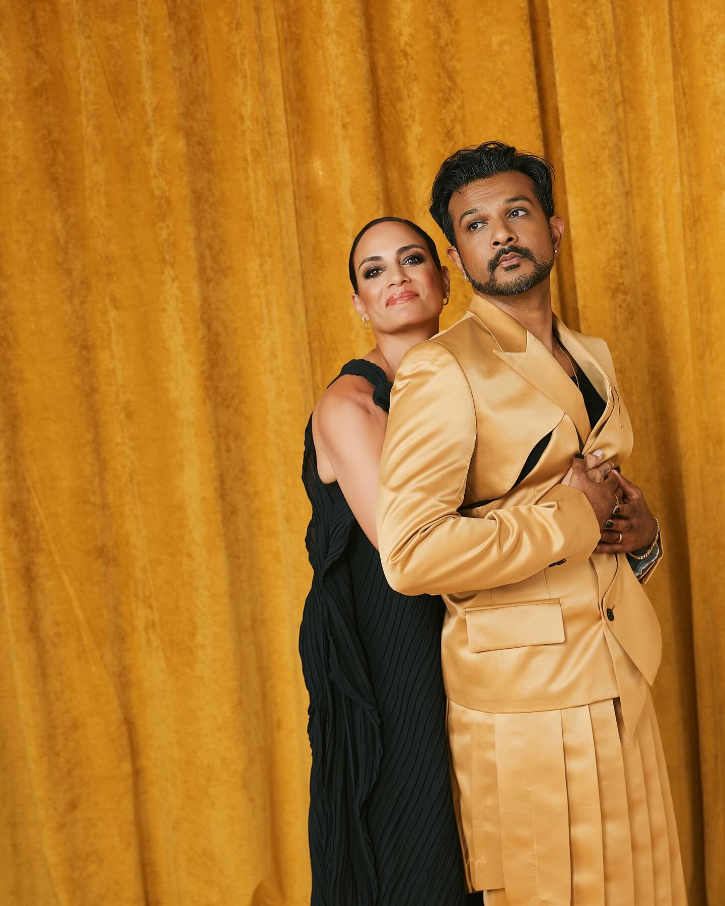 Gold Gala 2025 Showcases Luxe Fashion And Celebrity Flair Starry night in gold: impeccable makeup, bespoke suits & trendsetting flair shine bright.