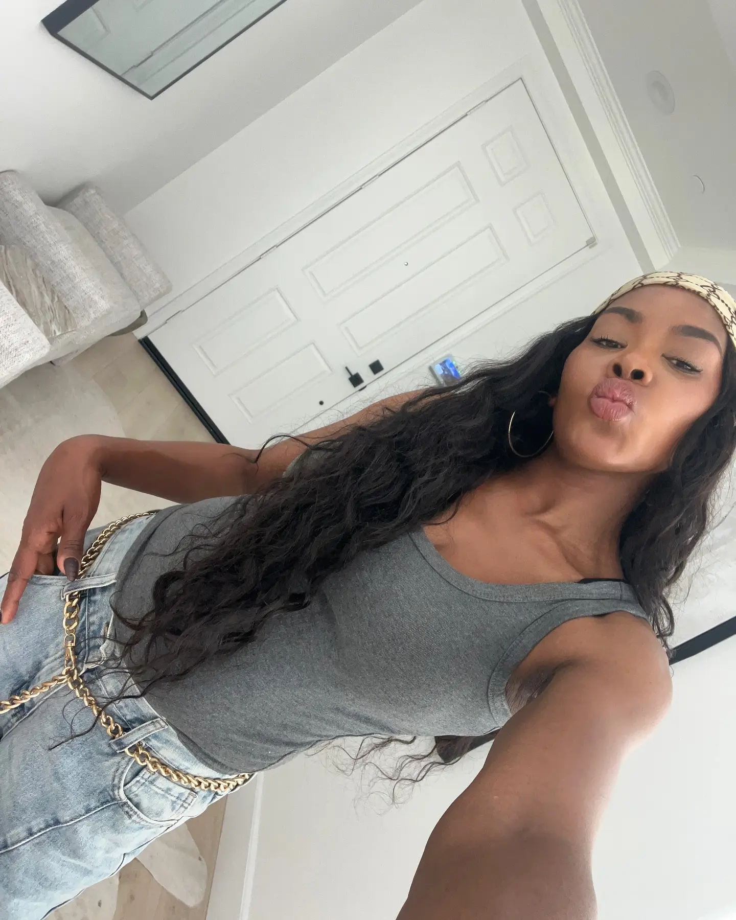 Golden Brooks Celebrates Friendship And Monday Vibes