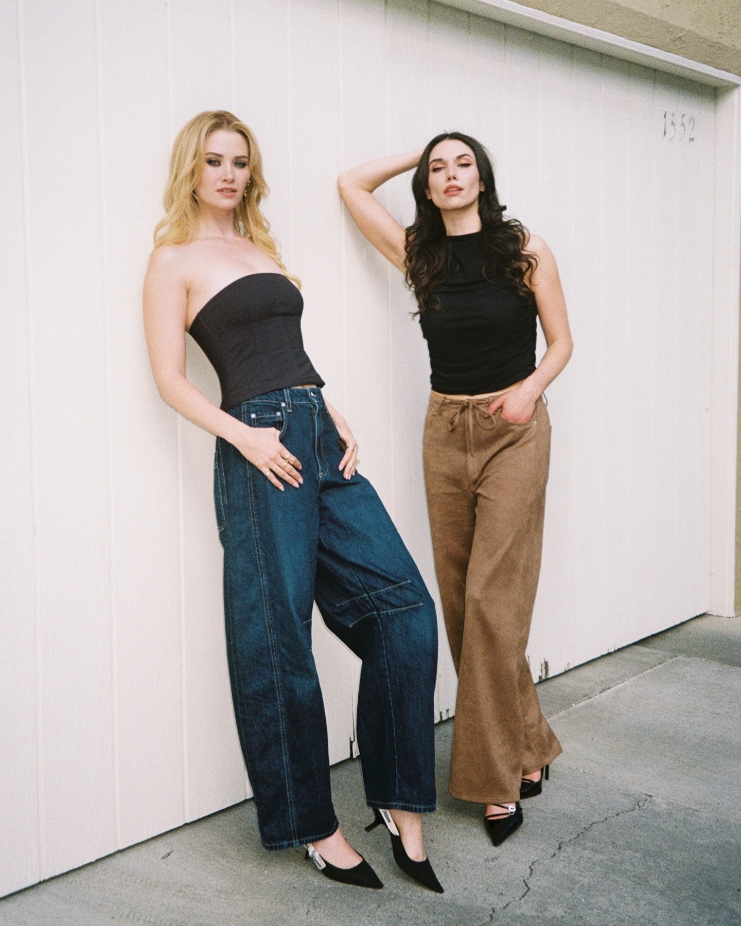 Grace Caroline Currey Flaunts Bold Look & Style