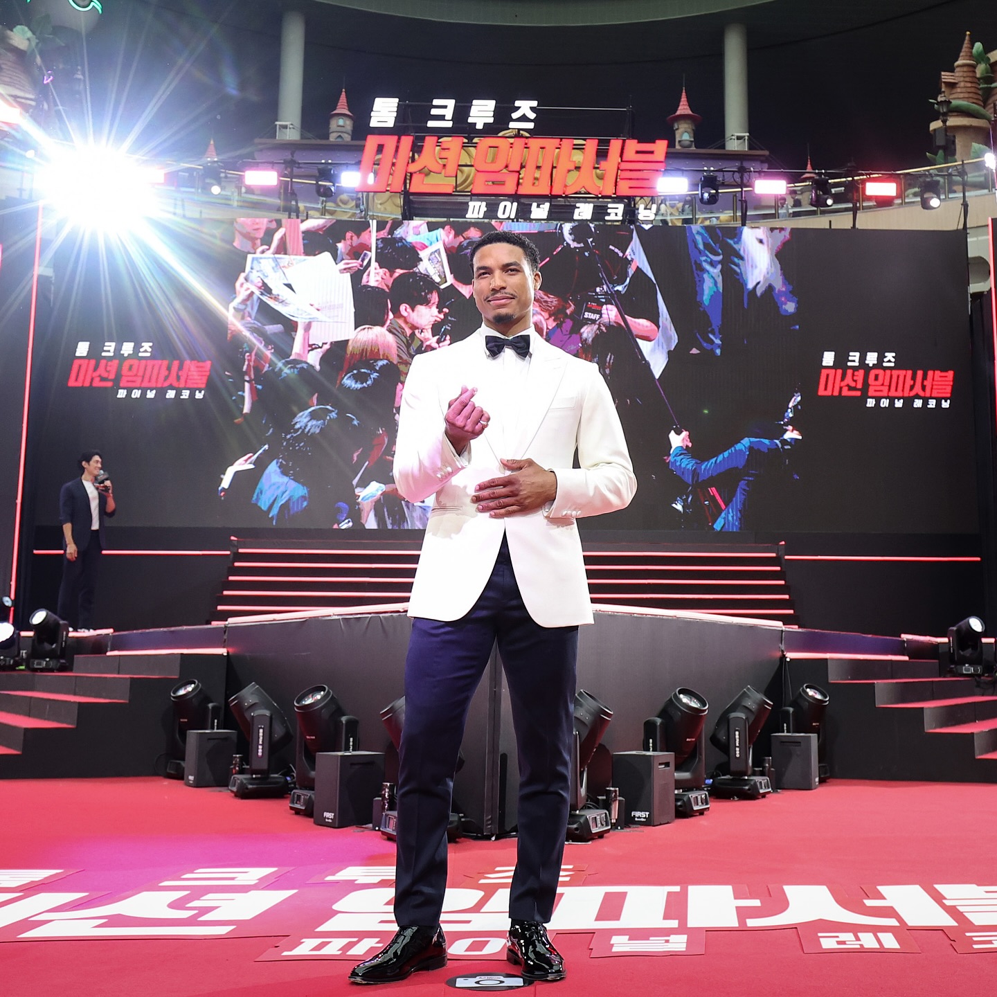 Greg Tarzan Davis Smiles In South Korea
