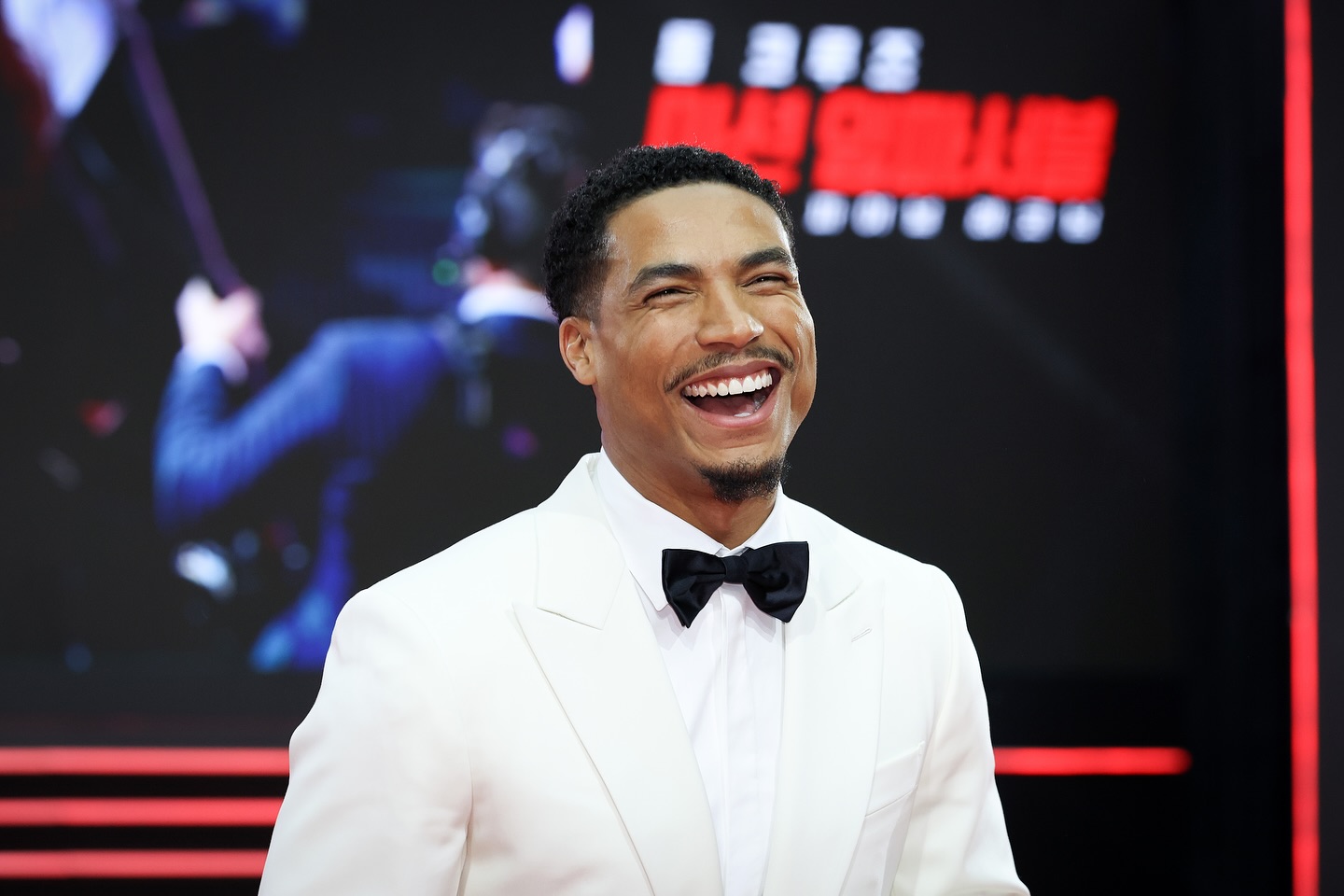 Greg Tarzan Davis Smiles In South Korea