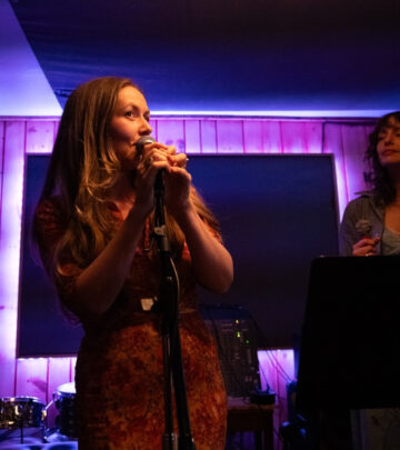 An evening of heartfelt performances moved guests to tears as friends sang beloved songs!!
