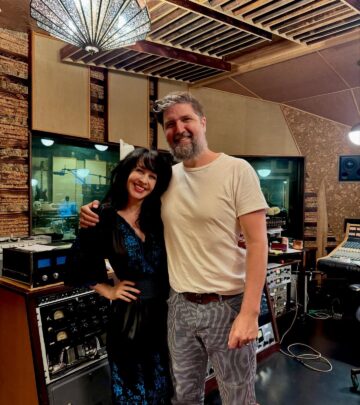 Grey DeLisle joins Murry and Tucker Martine to record festive Christmas single, Studio Dog
