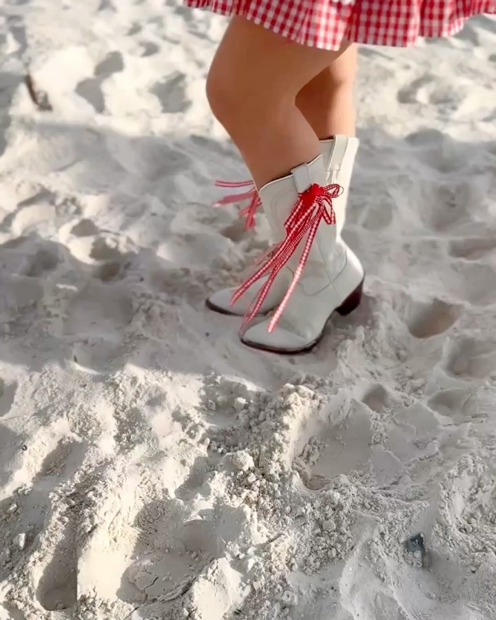 Hailey Whitters' Bold Beach Post Sparks Social Media Buzz