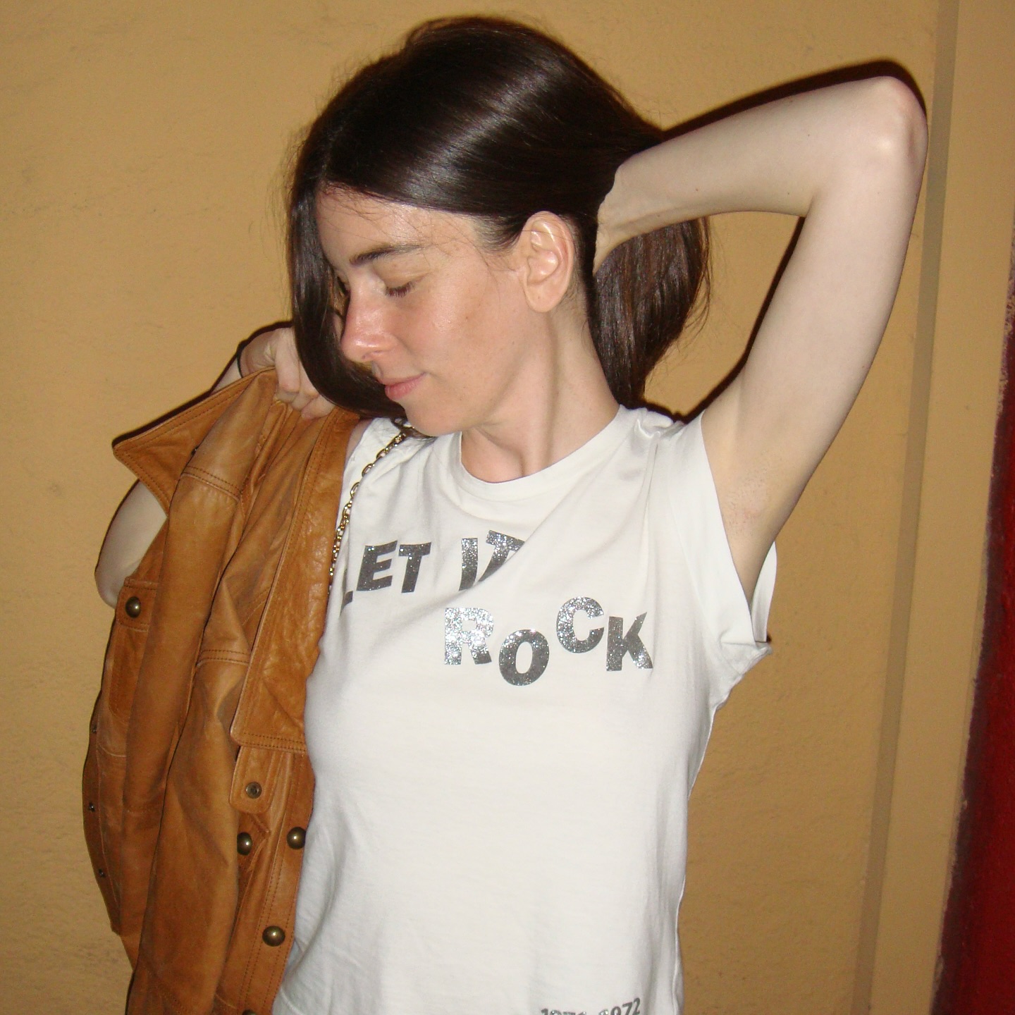 HAIM Unveils Bold Visual Update On Instagram