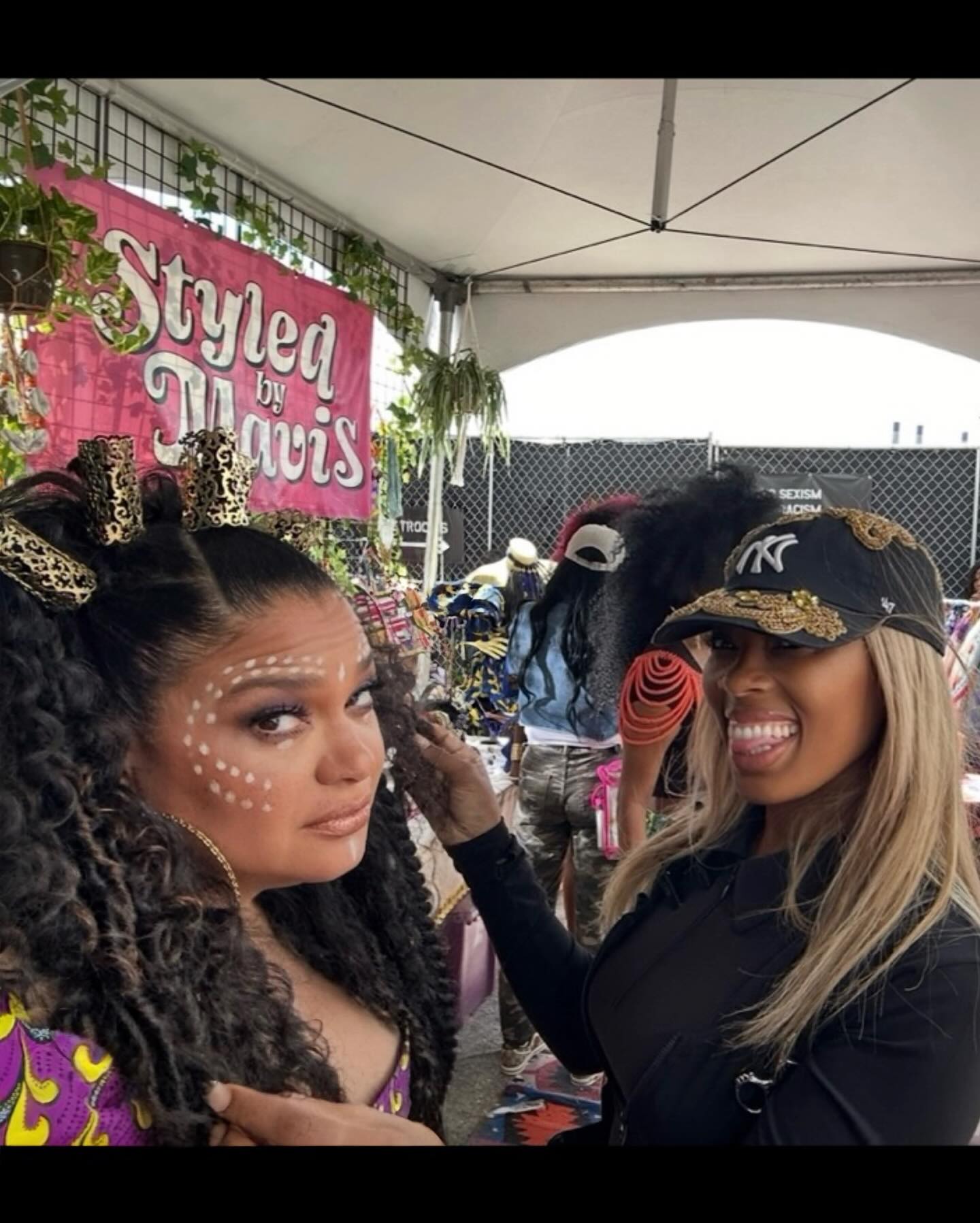 Hairstylist Transforms Hair on Netflix’s Survival of the Thickest