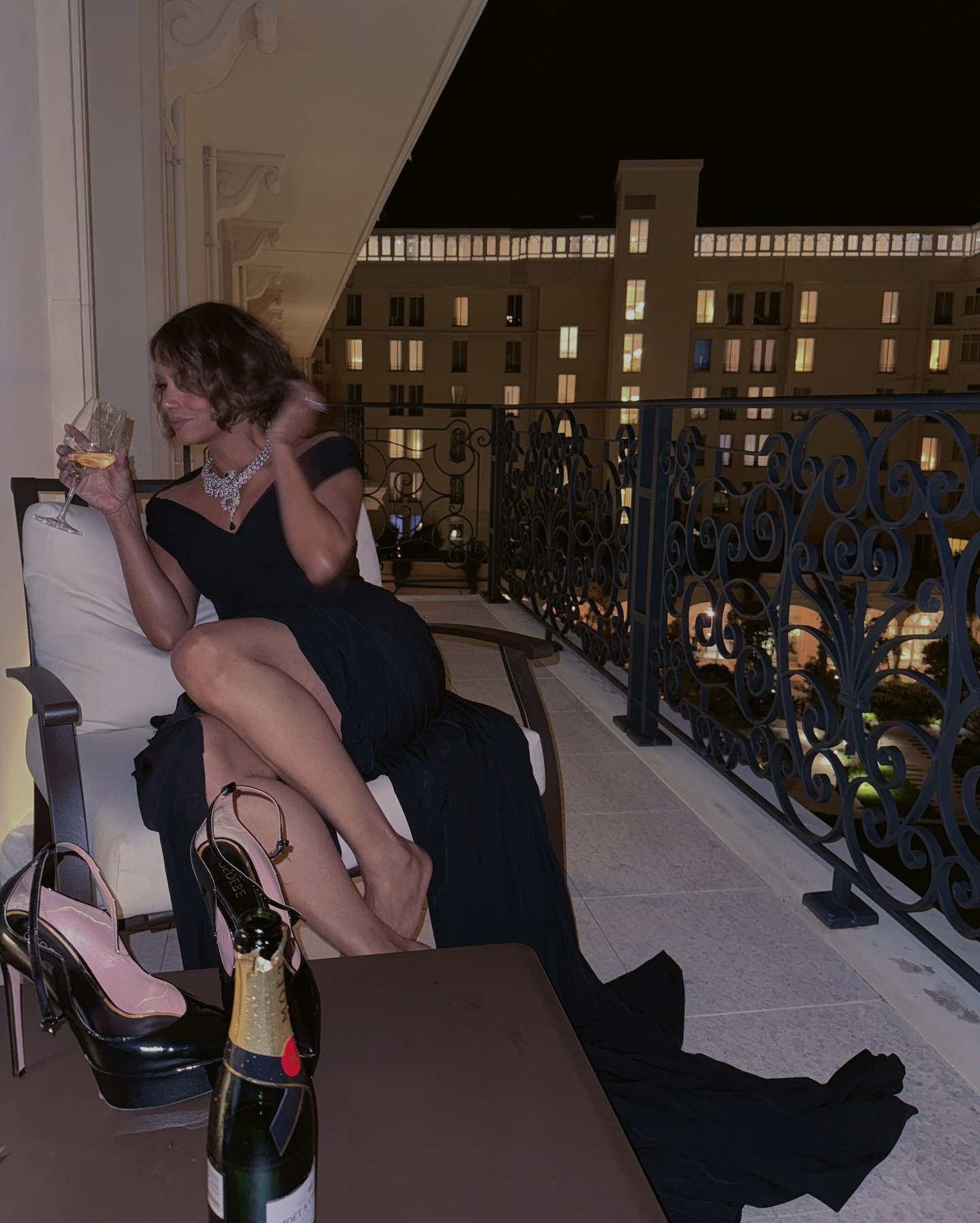Halle Berry Shines With Timeless Diamond Glamour