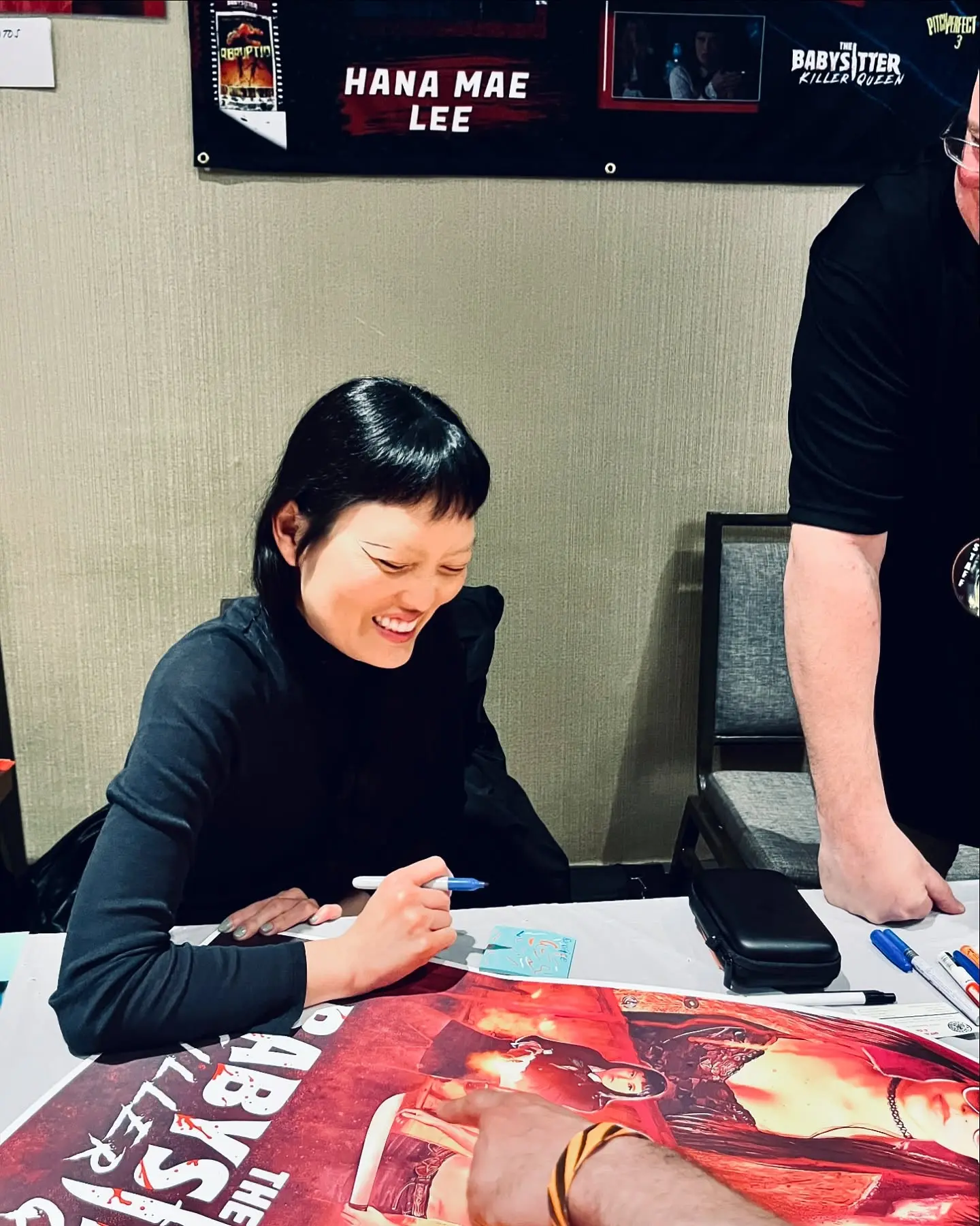 Hana Mae Lee Delights Fans At Jersey Meet & Greet An unforgettable New Jersey weekend: autographs, fan love, and creative vibes ignite joy!!