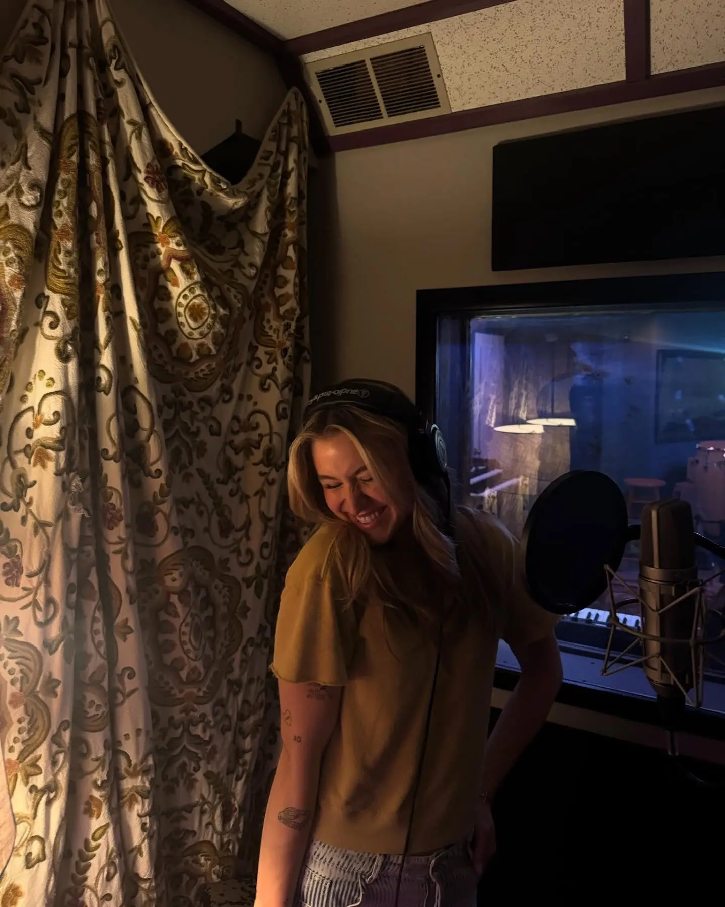 Harper Grace Preps New Music Session