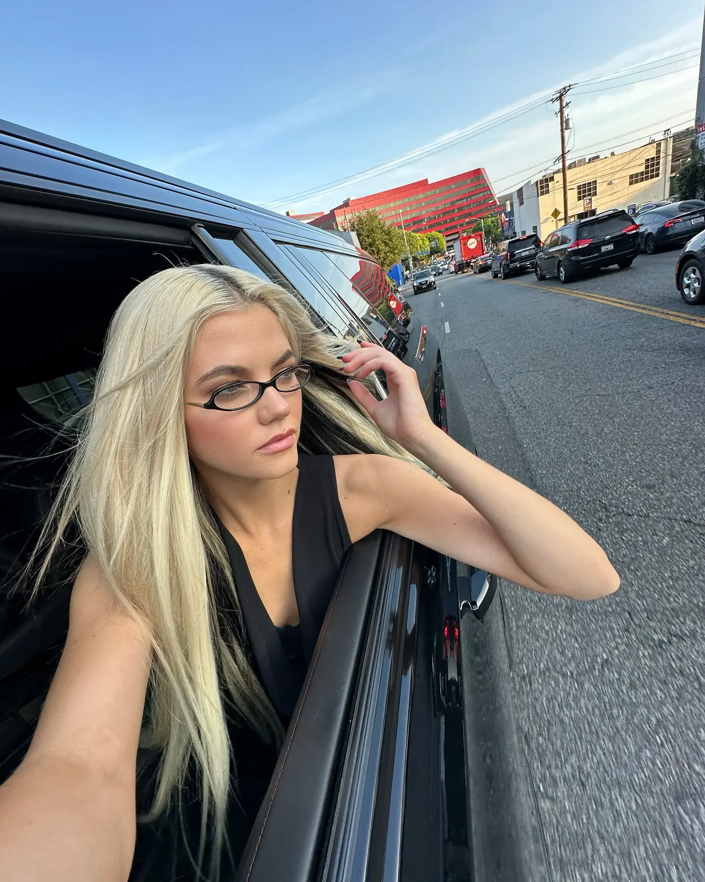 Hayes Warner’s Summer Piano Relay Brings Music to Fans Join the seasonal keyboard handoff tour, artist shares melodic moments with her following