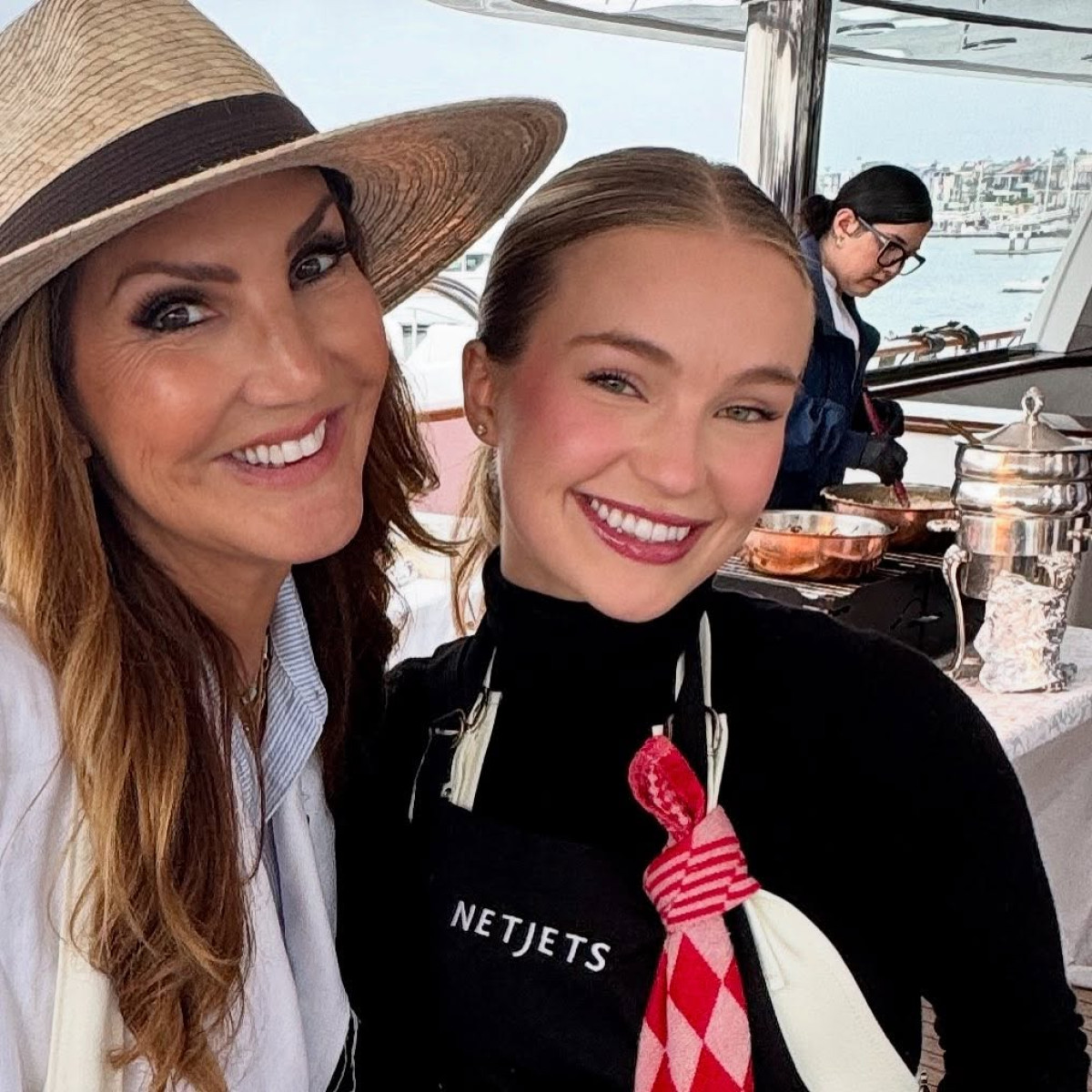Heather McDonald Spotted At Newport Boat Show Comedian Heather McDonald embraces luxury boating vibes and surprises a JuicyScoop guest!