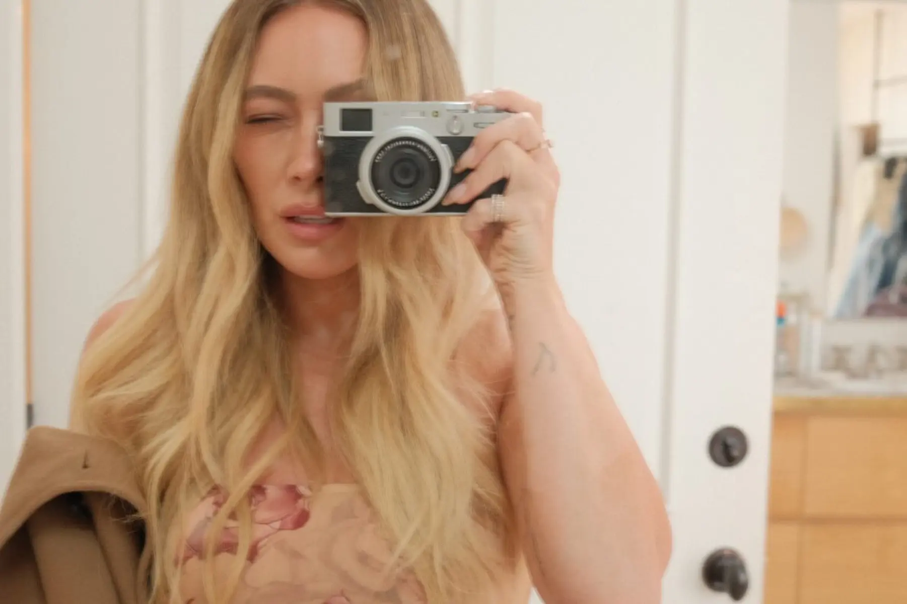 Hilary Duff Seeks Fuji X100V Tips for Mother’s Day Gift Instagram queen polls photography pros TikTok recipe loops now to nail a perfect present!!