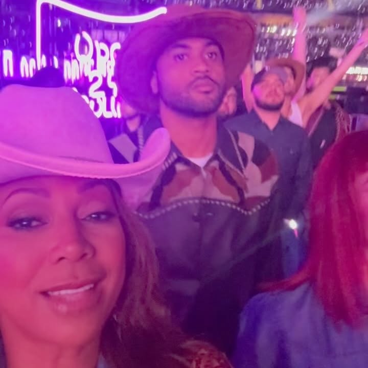 Holly Robinson Peete Celebrates Beyoncé’s Captivating Performance