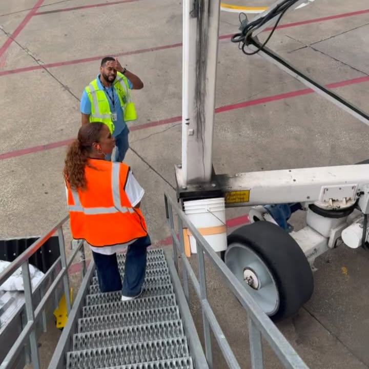 Holly Robinson Peete Hosts Inclusive Air Travel Event