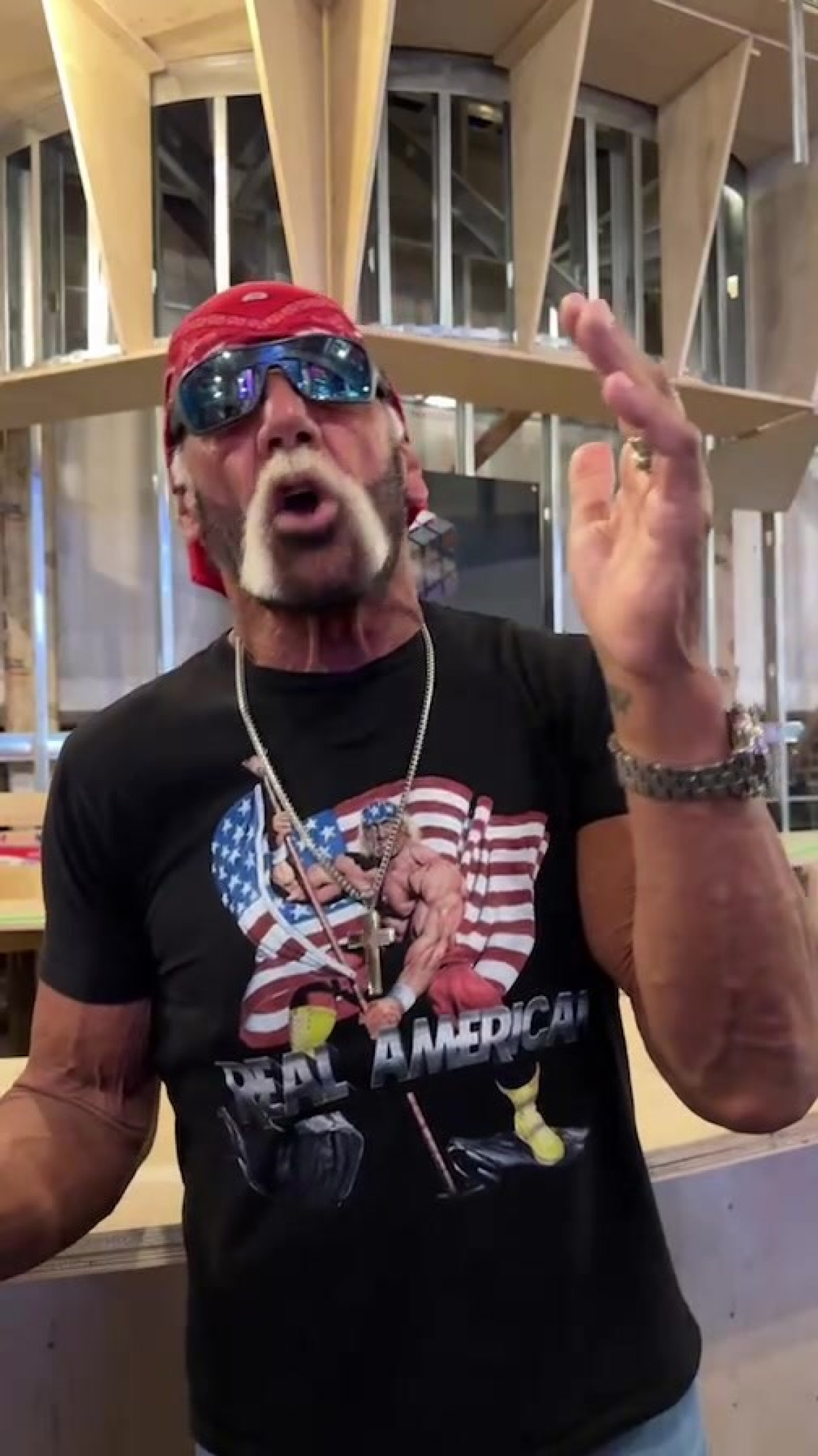 Hulk Hogan Shares A Glimpse Of Scores NYC Sports Bar Celebrity icon Hulk Hogan unveils his new Scores Sports Bar in the heart of NYC downtown!!