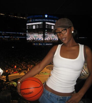 Celebrity sensation electrifies fans with a thrilling basketball moment at a packed arena tonight.