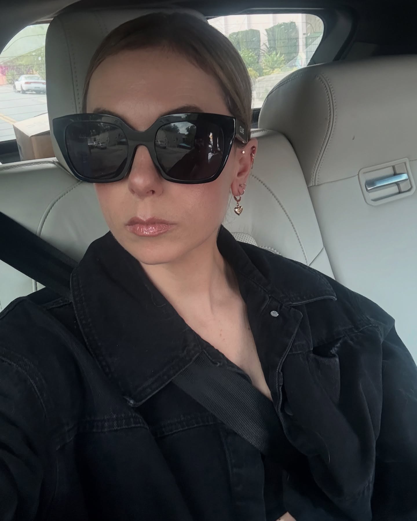 Iliza Celebrates Anniversary In Black