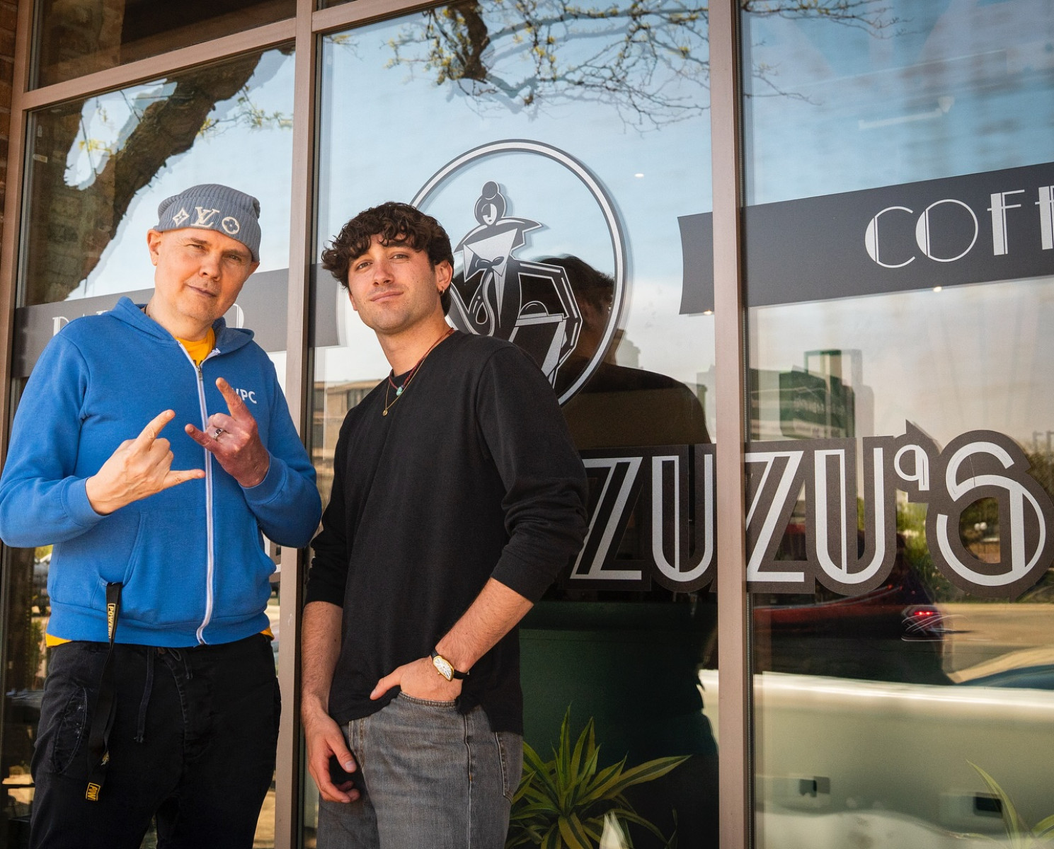 Italian Artist Greg Goya Unveils Installation ZuZu’s vibrant project at Bontanic Gardens fuses art, tunes, and dynamic urban energy!!!!!
