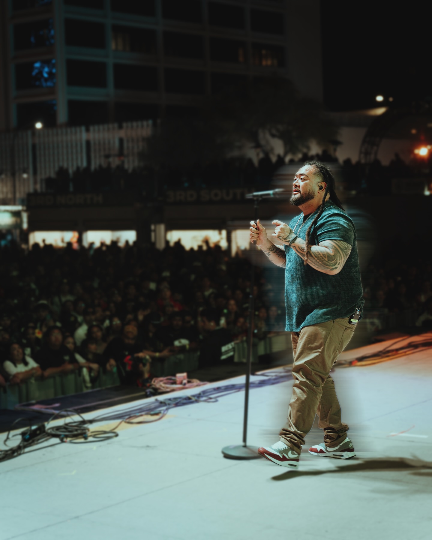 J Boog Set To Rock Cali Roots Festival Stage J Boog readies an electrifying live gig at Cali Roots Festival, promising big vibes!!!!!