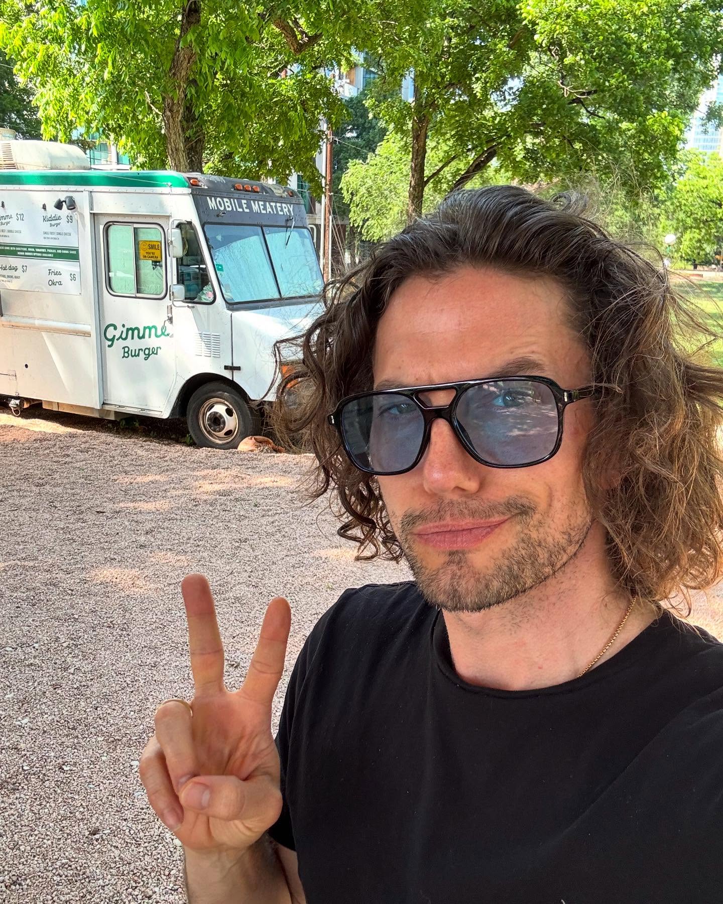 Jackson Rathbone digs into old-school smashburgers at a quirky pitch-n-putt venue. Must go!