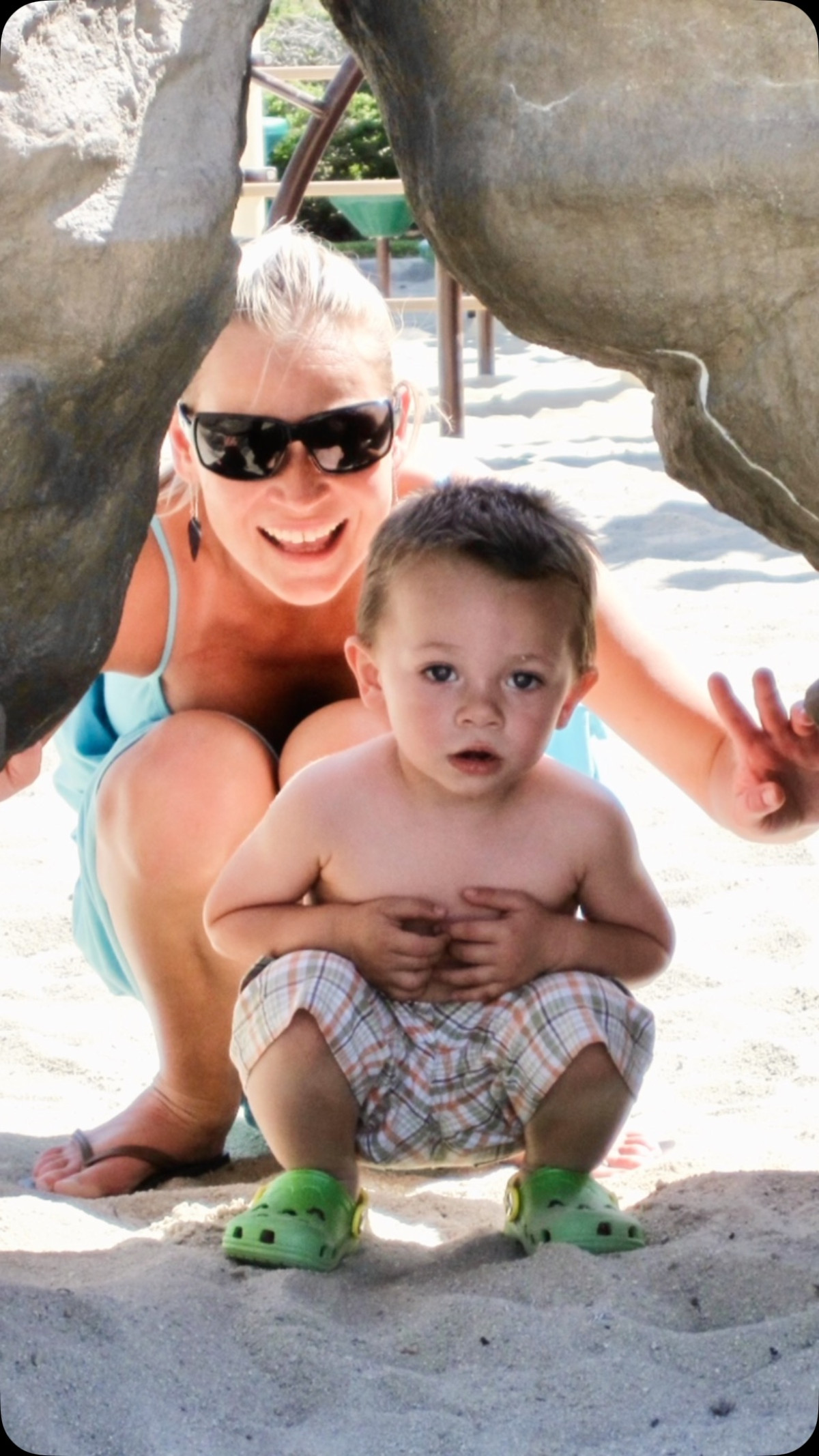 Jaime Pressly Celebrates Son’s 18th Birthday Milestone Renowned actress shares heartfelt birthday tribute for her son as he embarks on film school
