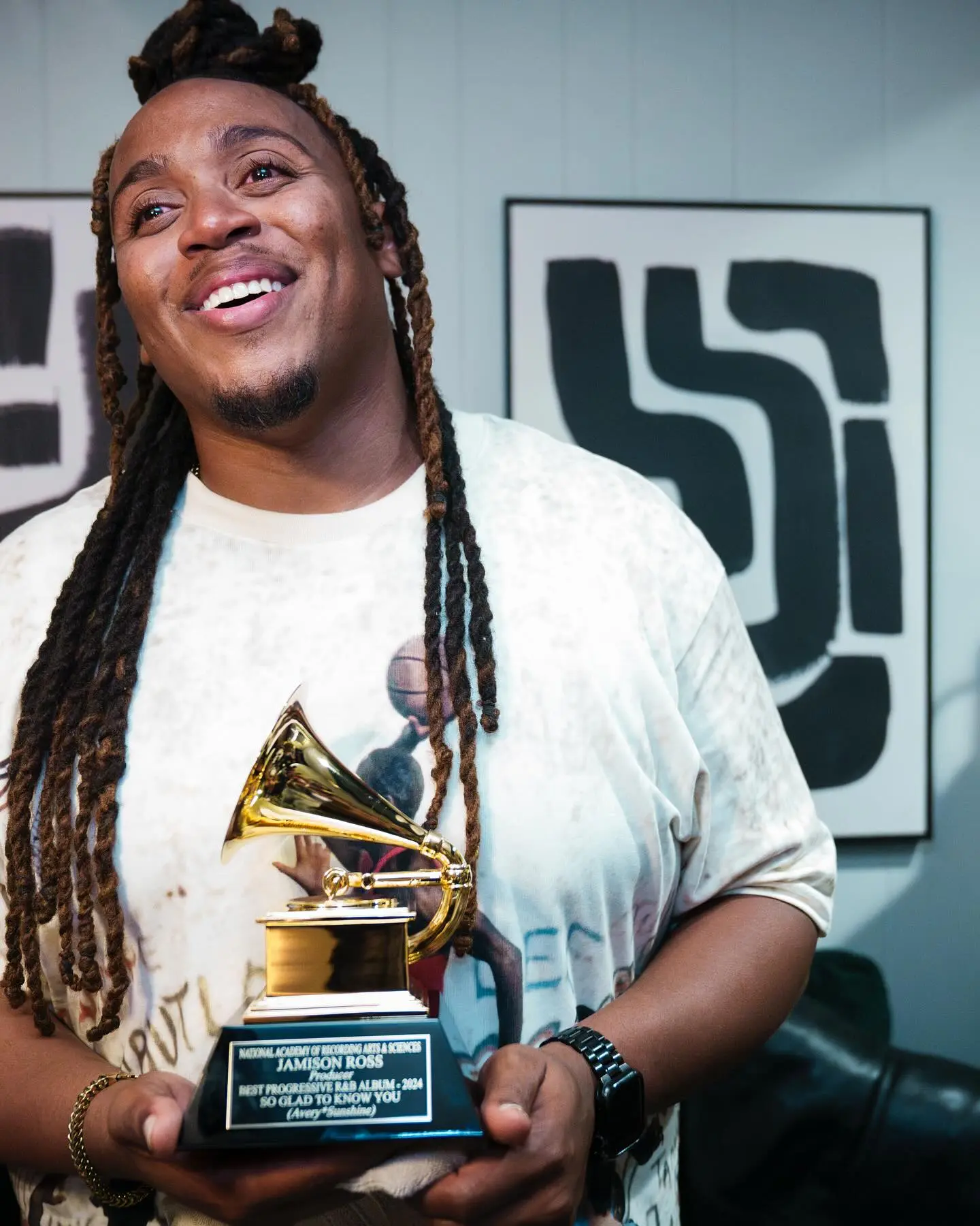 Jamison Ross Opens His Grammy Award In Awe