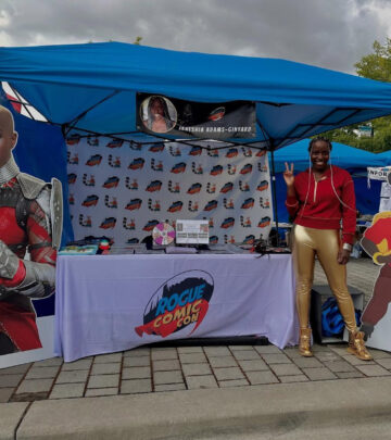Janeshia Adams-Ginyard Shines At Rogue Comic Con