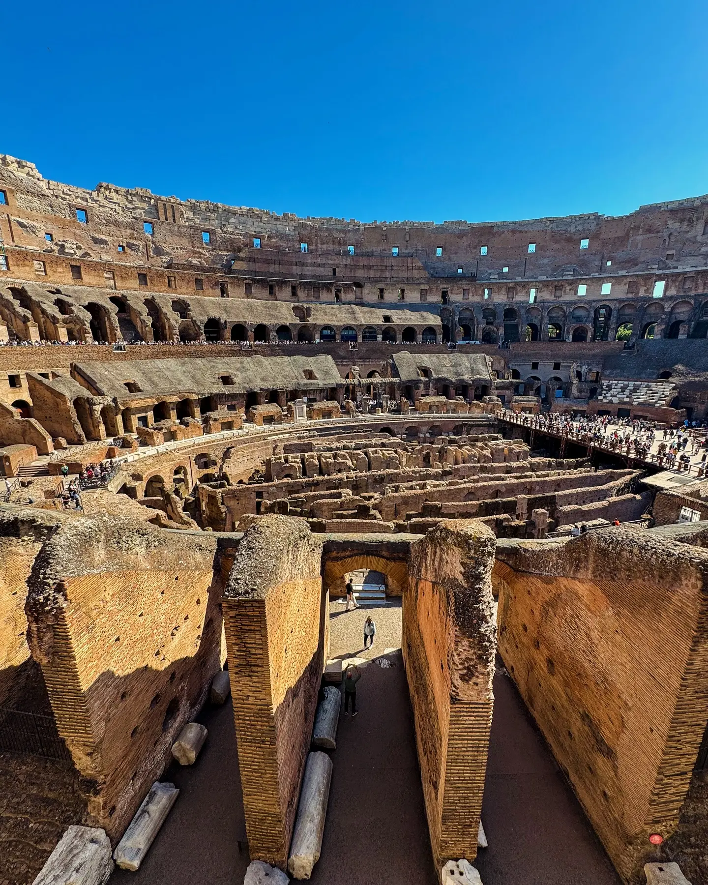 Janey Hann Conquers Rome With 'Veni, Vidi, Vici' Flair