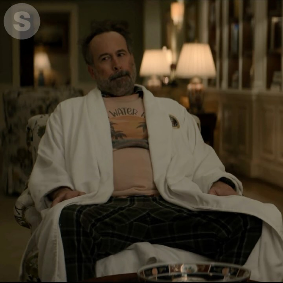 Jason Lee unveils his role as Tripp Morgan in vibrant Shondaland Netflix debut, Must See!!