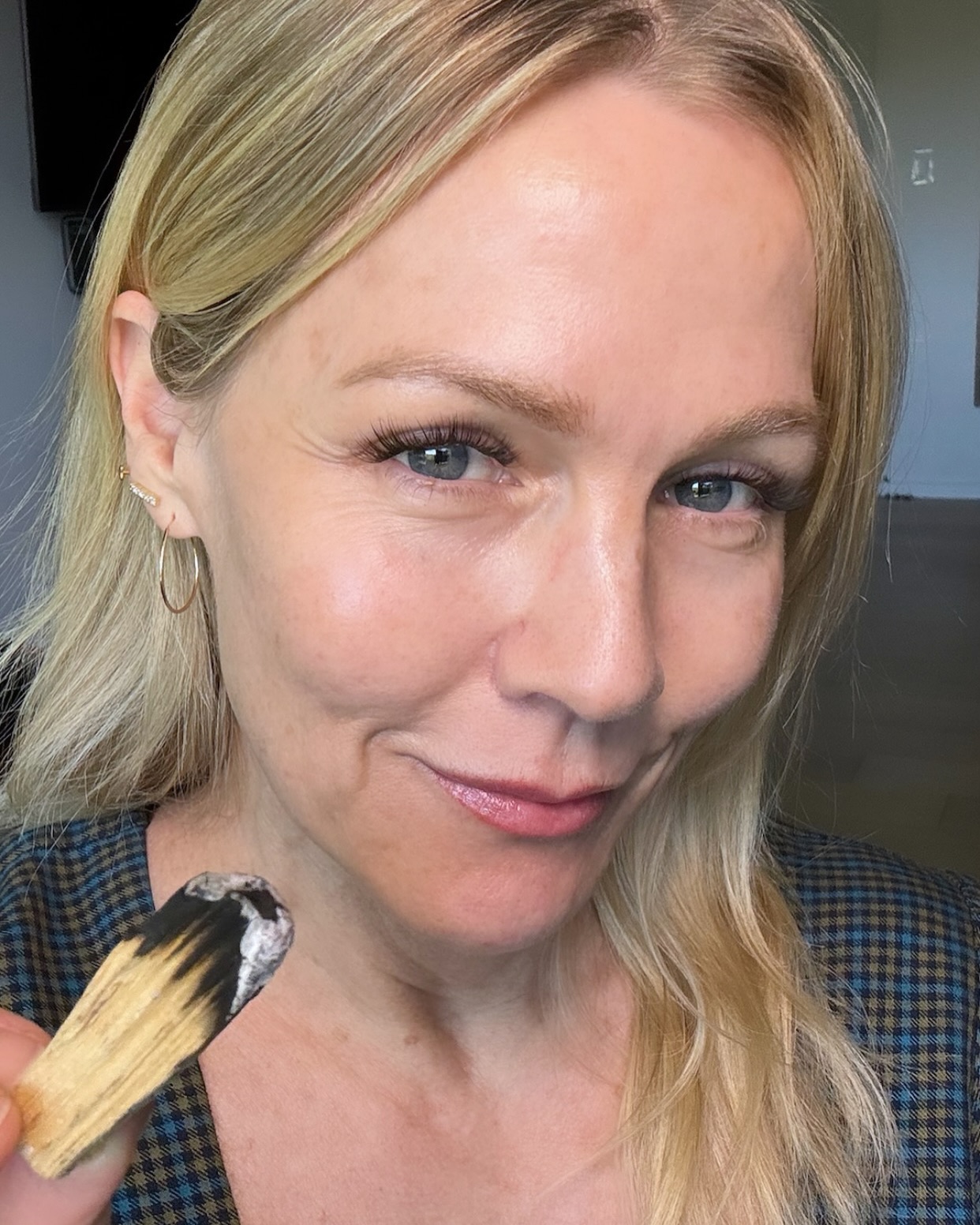 Jennie Garth Embraces Self-Care With Palo Santo