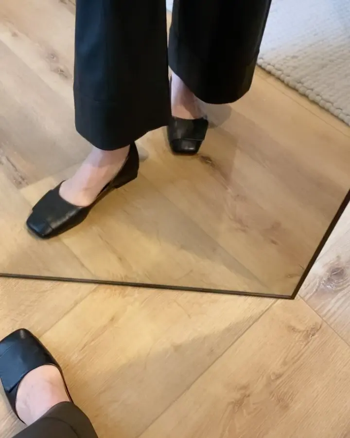 Jennie Garth Rocks Trendy OOTD For Self Expression