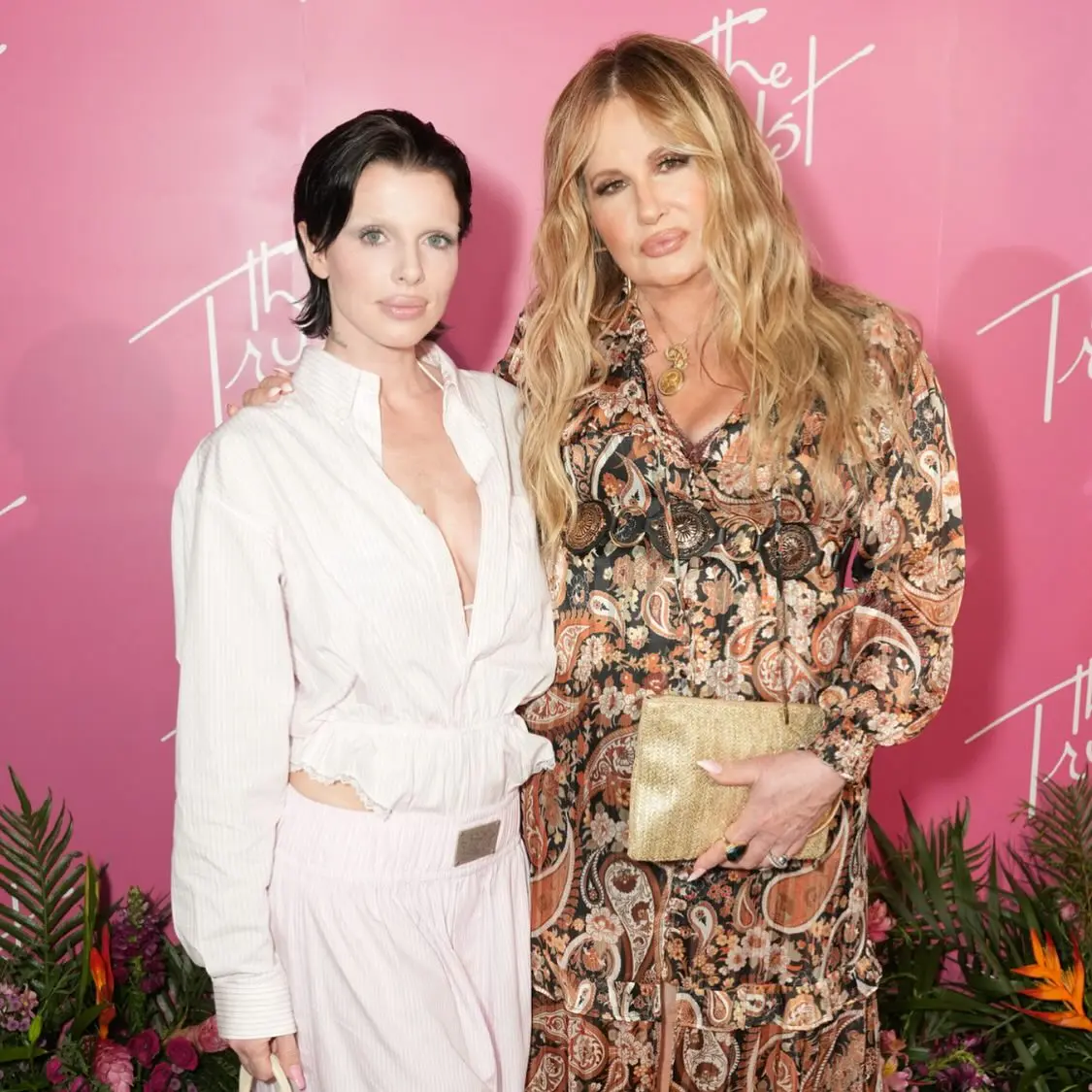 Jennifer Coolidge's Extended Hotel Stay